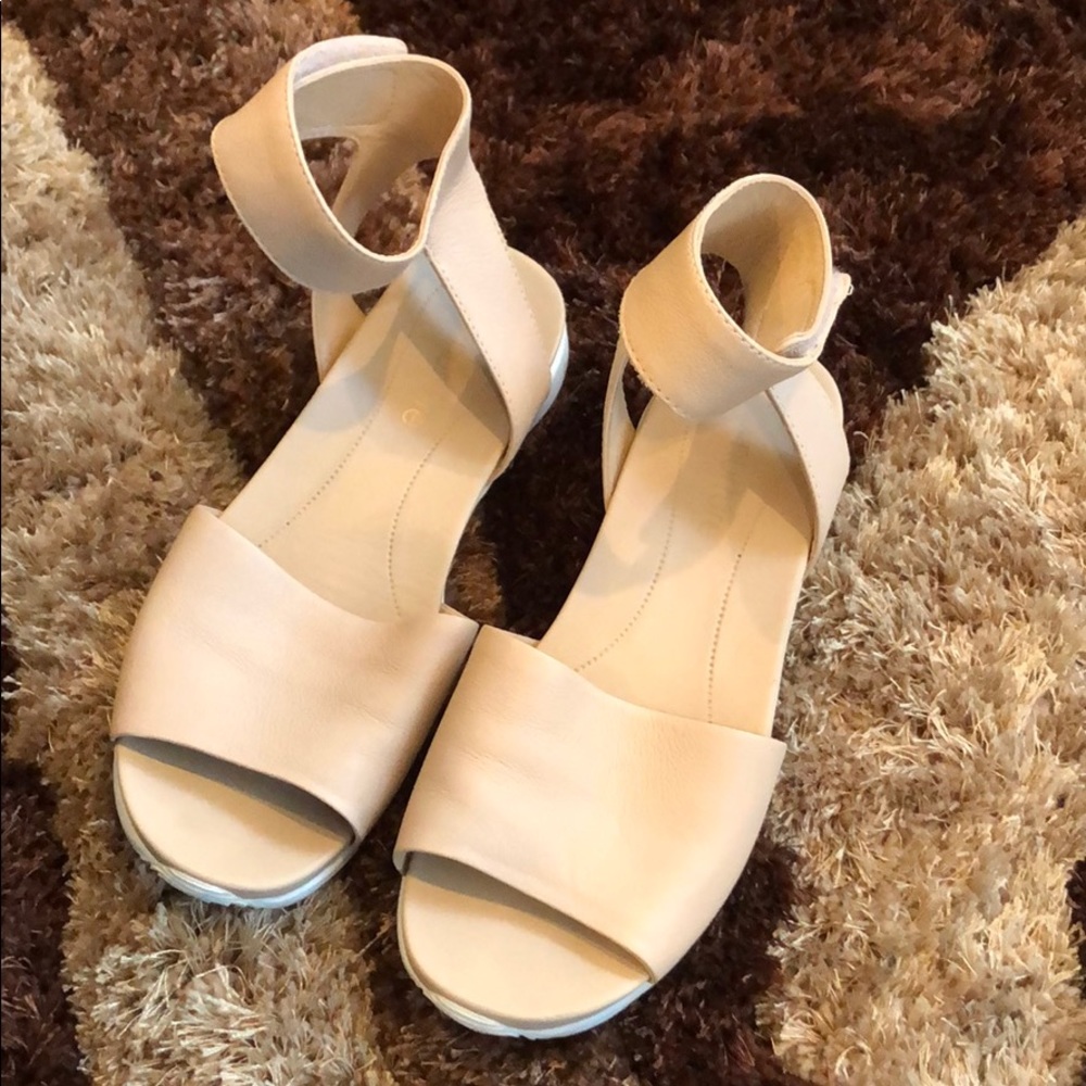 Nurture soft sandal. Nude color